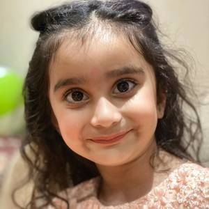 Meet your Posher, Umang-kani